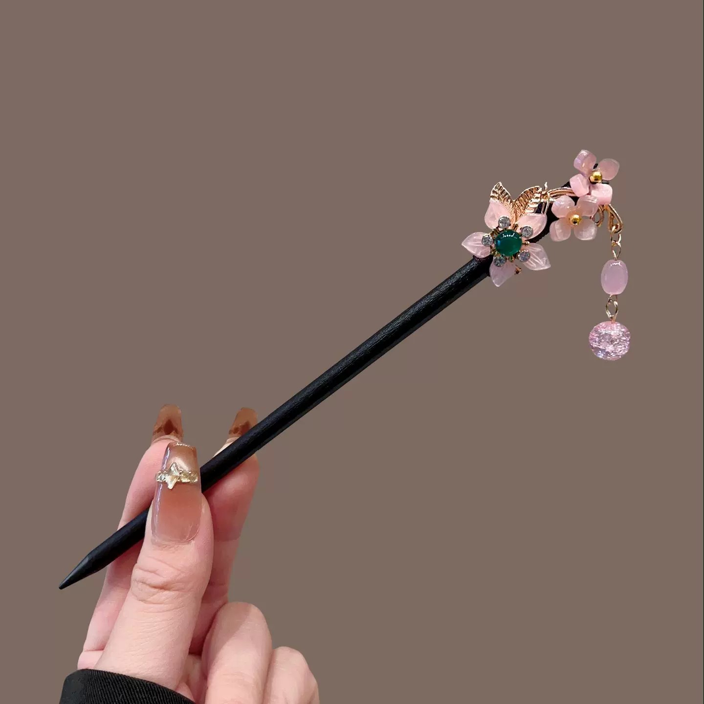 دبوس شعر خشبي عتيق للنساء عصا  - مراجعة Tech Accessories For Women وسعره