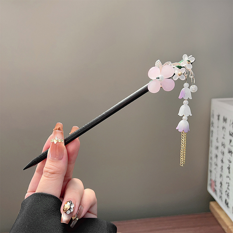 عصا شعر كلاسيكية بشراشيب، دبوس - مراجعة Tech Accessories For Women وسعره